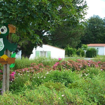 Village Vacances De Chantonnay Exterior photo