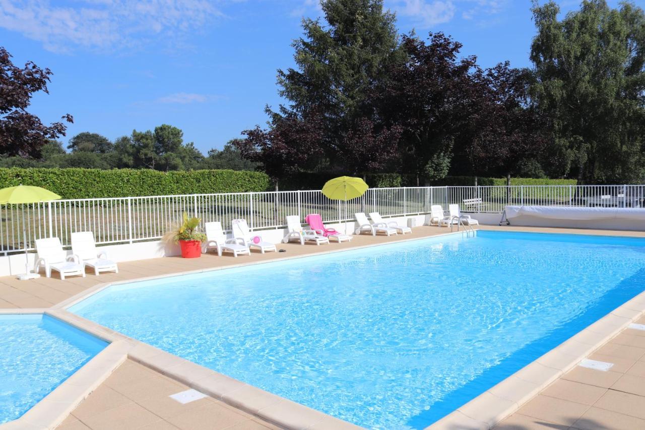 Village Vacances De Chantonnay Exterior photo
