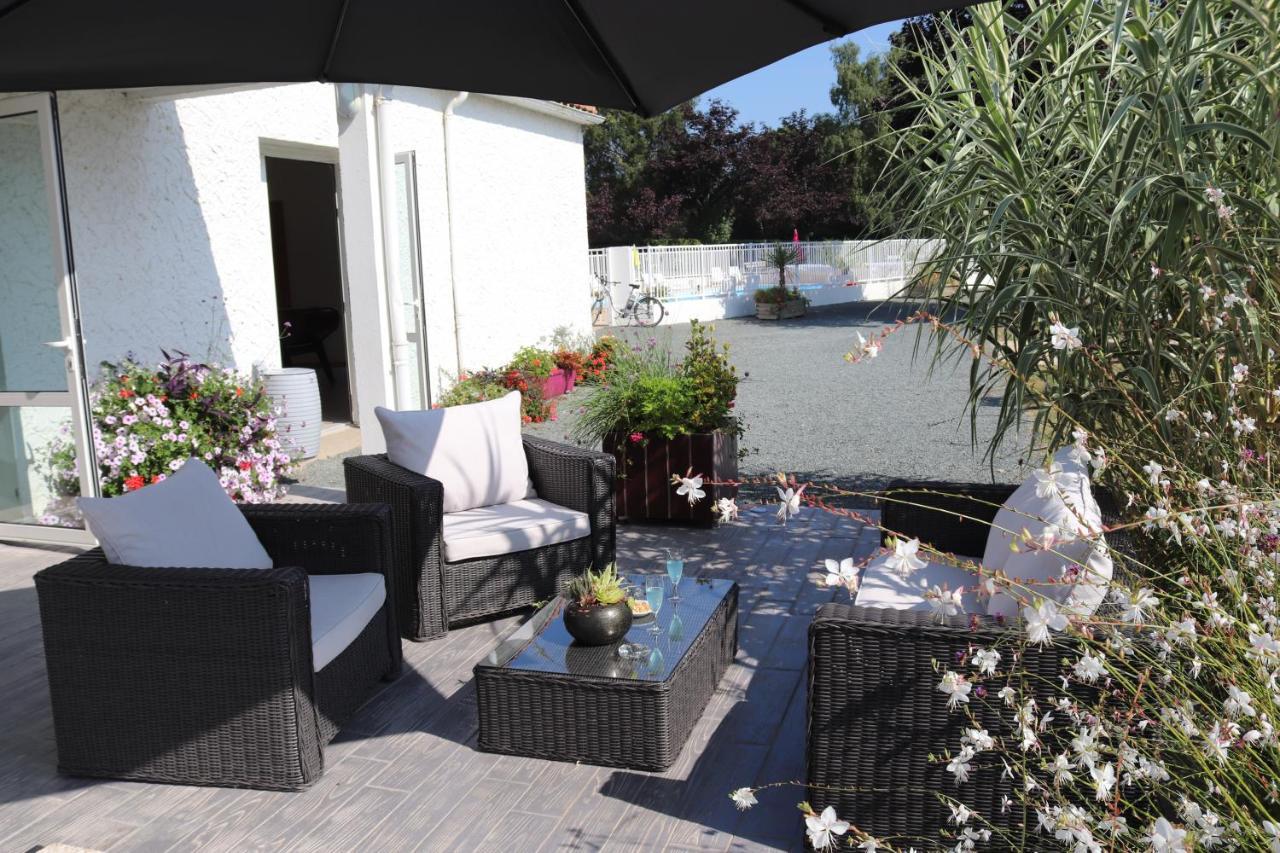 Village Vacances De Chantonnay Exterior photo